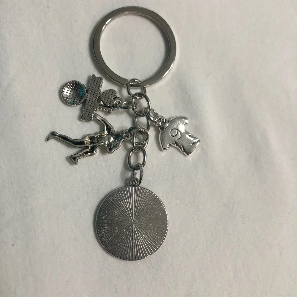 Keychain I Love Soccer color silver